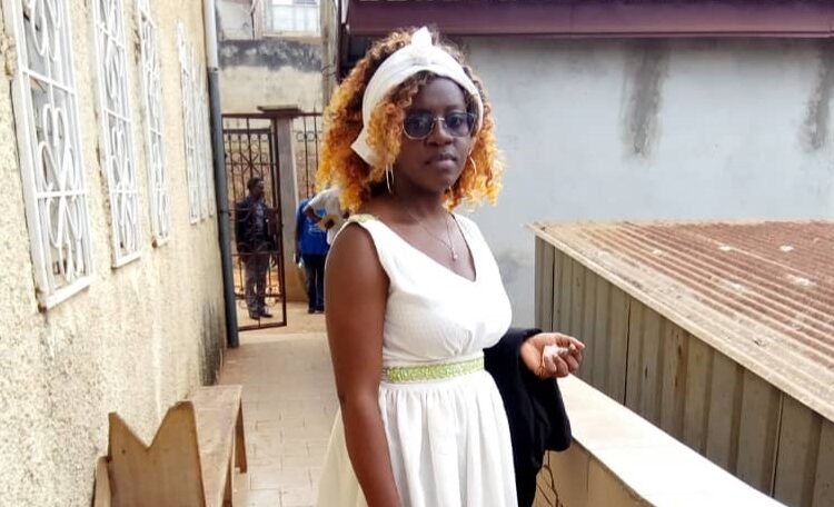  Mme Njonfang Nana Epiphanie : meilleure enseignante du LybAk pour la première séquence